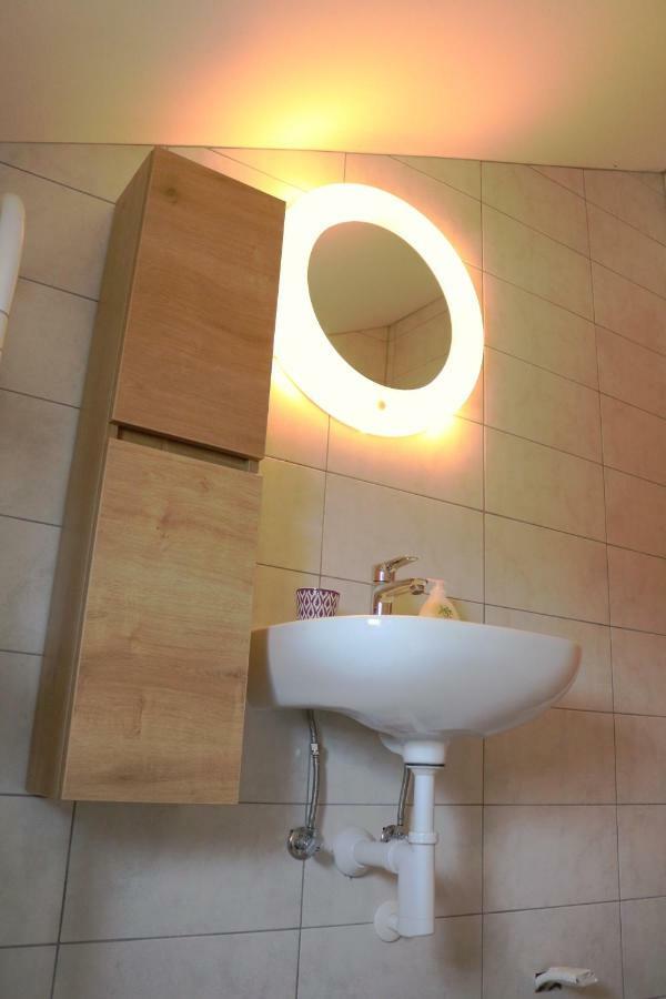 Appartement Stars à Gornji Karin Extérieur photo