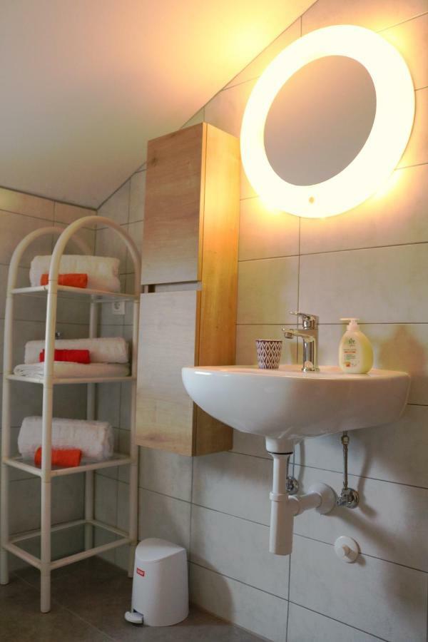 Appartement Stars à Gornji Karin Extérieur photo