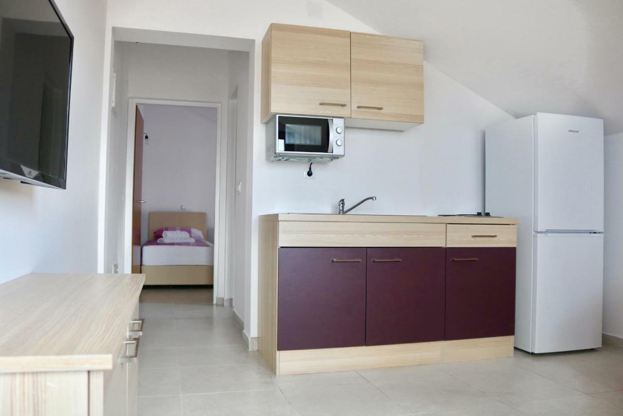 Appartement Stars à Gornji Karin Extérieur photo